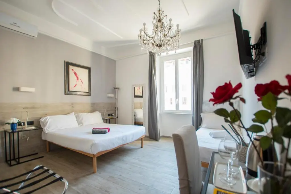 Raffaela’s Suite & Rooms Vatican Guest House