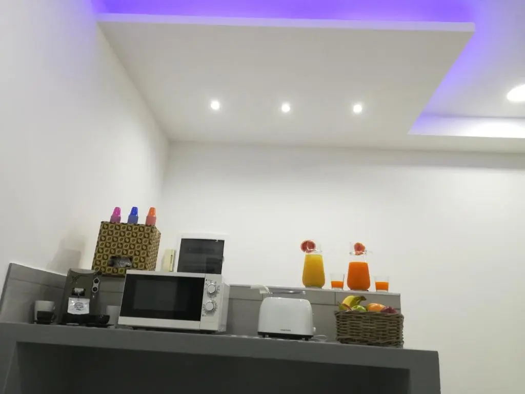 Neapolis center